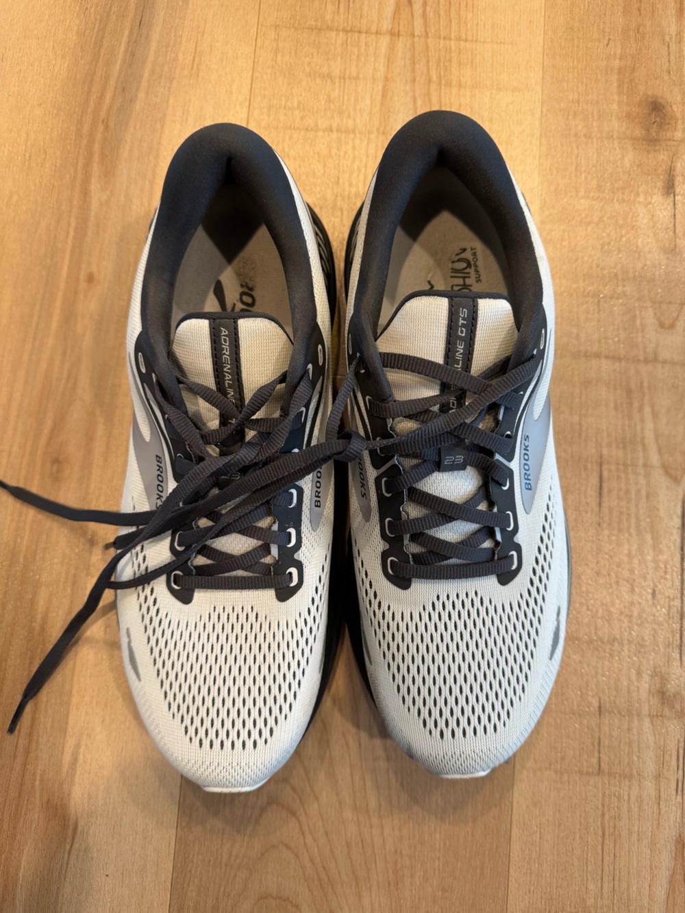 Brooks Adrenaline GTS 23 Men’s Size 11 Gray Black Running Walking Shoes